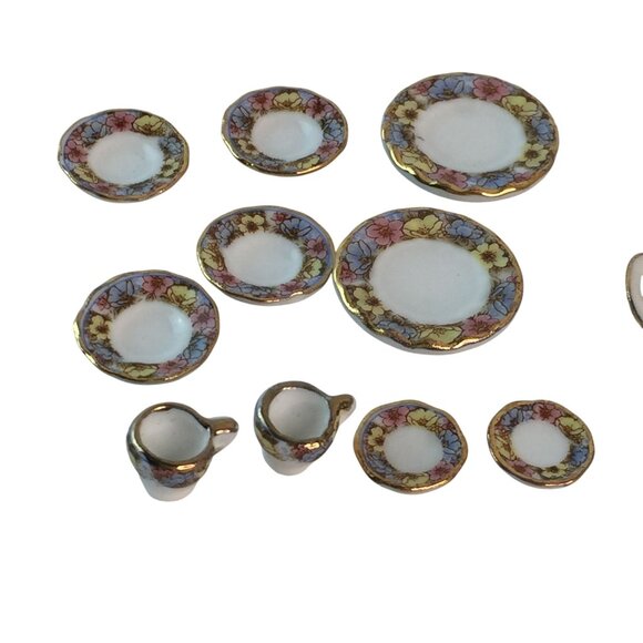 Mayberry Street Miniatures Tableware Set Floral Gold Trim Dollhouse 31 Pcs - Picture 2 of 12